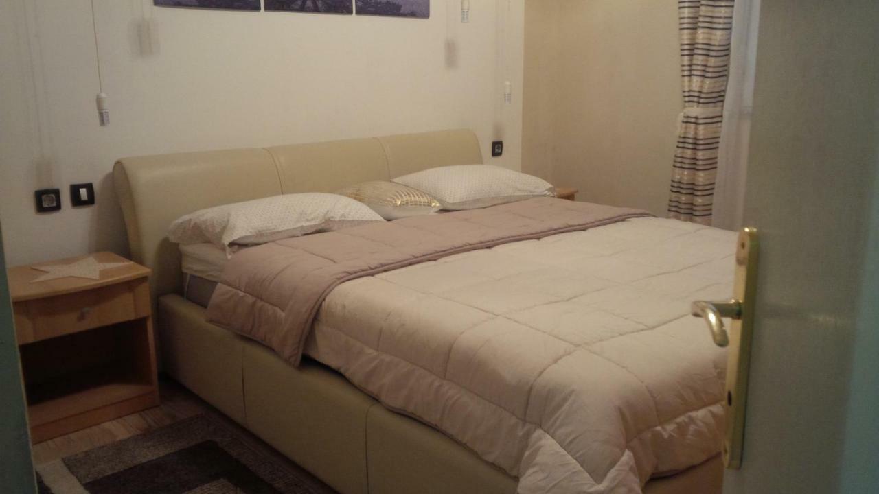 Apartment Gold & Gray Задар Екстериор снимка